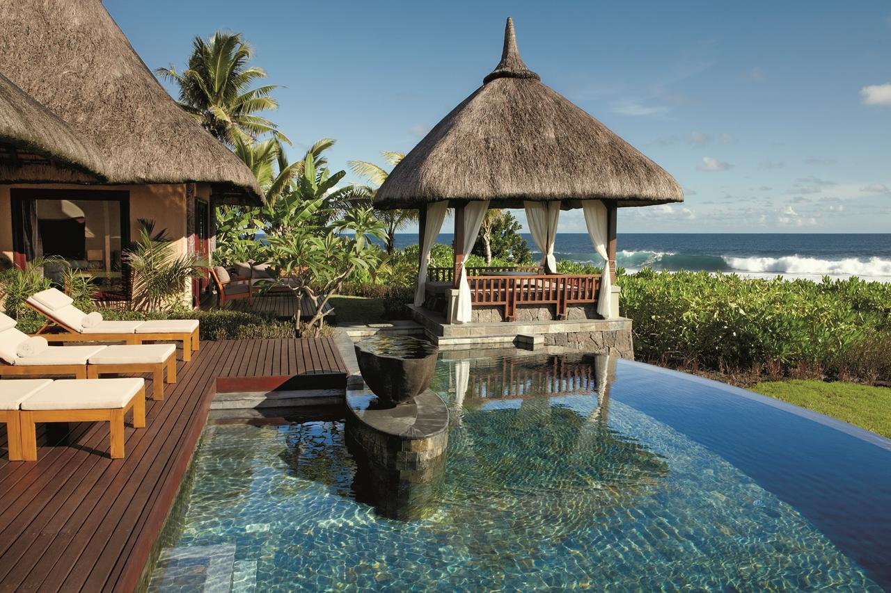 Shanti Maurice A Nira Resort (бывший Shanti Ananda) — один из лучших 5-звездочных отелей на Маврикии.